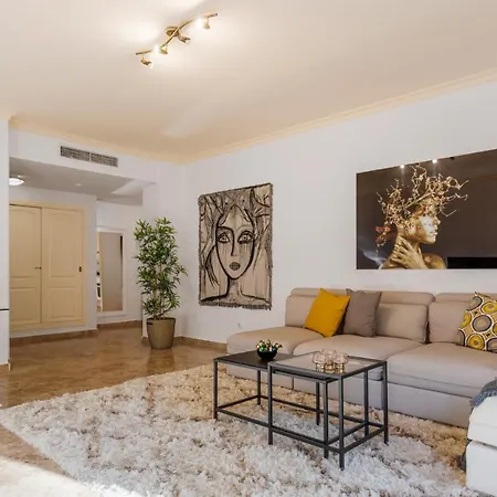 Adb4 -city Center San Pedro By Roomservices